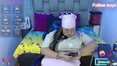 evelin zaens online show from 10-22-25, 05:08