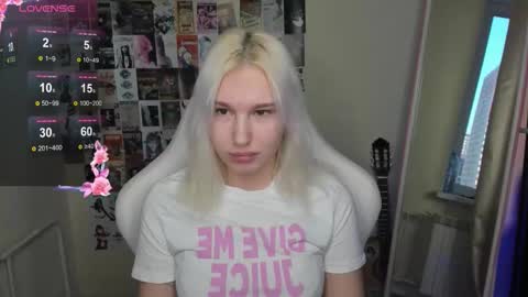 Evelina online show from 02-26-26, 11:53