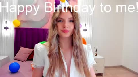 Eveline online show from 06-15-26, 08:38