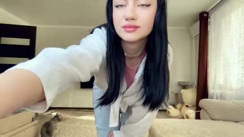 Sofia online show from 02-18-26, 07:04