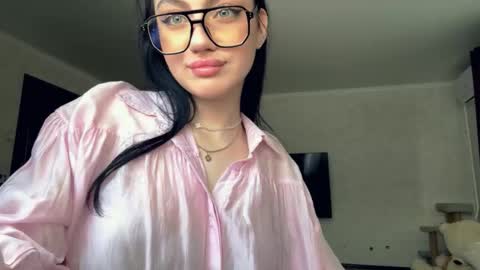 Sofia online show from 02-19-26, 05:58