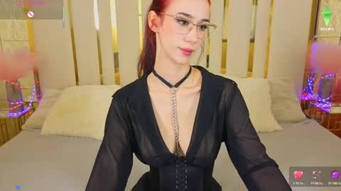 Snapshot of evelyn_rush1 chatting on 10-16-25, 08:15 evelyn rush1 online show from 10-16-25, 08:15