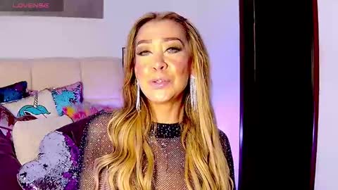 EvelynaGrey online show from 11-12-25, 12:33