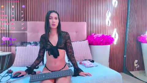 Snapshot of evelynblacke chatting on 07-24-26, 07:45 Evelyn online show from 07-24-26, 07:45