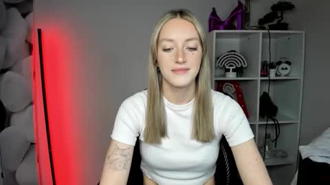 evelynblond online show from 02-17-26, 02:35