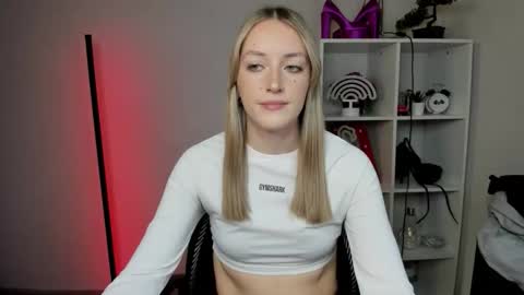 evelynblond online show from 03-05-26, 01:51