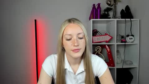 evelynblond online show from 05-25-26, 12:33