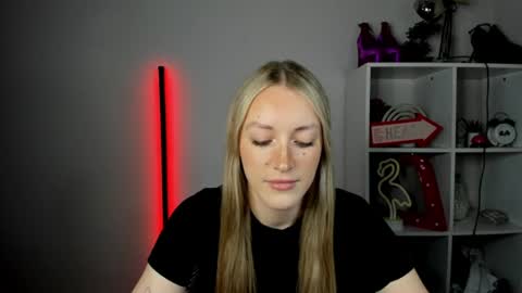 evelynblond online show from 06-15-26, 12:40