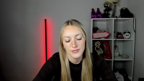 evelynblond online show from 06-24-26, 12:37