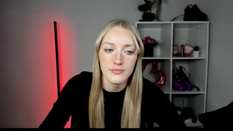 evelynblond online show from 07-08-26, 12:31