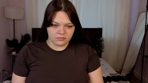 Evelyne Loo online show from 04-26-26, 01:14