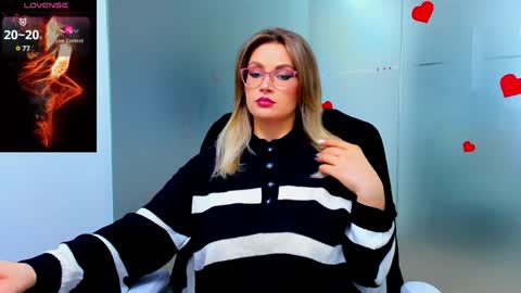 Snapshot of evelyne_rose chatting on 01-22-25, 06:20 evelyne_rose online show from 01-22-25, 06:20