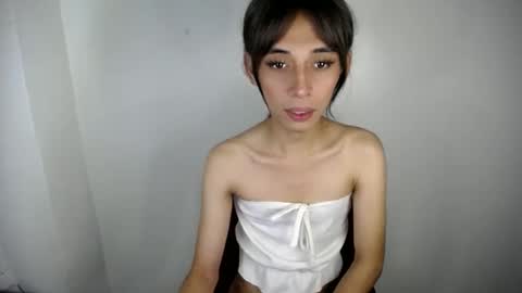 Snapshot of evelynfuck chatting on 03-15-26, 10:27 evelynfuck online show from 03-15-26, 10:27