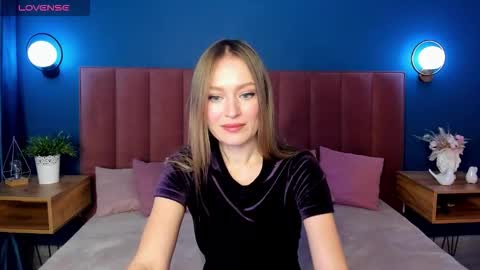 Evelyn online show from 11-21-25, 01:37