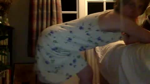 Snapshot of evershonk chatting on 02-01-25, 03:30 evershonk online show from 02-01-25, 03:30