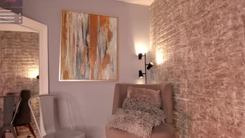 Snapshot of everyh chatting on 02-08-25, 11:55 Sophia online show from 02-08-25, 11:55