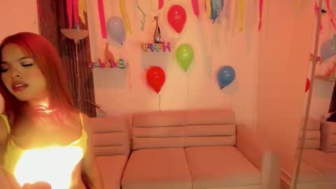 Snapshot of everyh chatting on 09-18-25, 08:22 Sophia online show from 09-18-25, 08:22