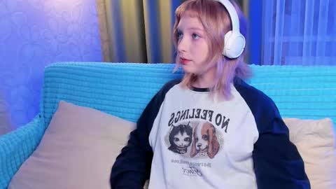 Forget me not eve on CB online show from 10-23-25, 01:21