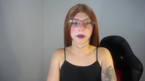 Snapshot of evi_kitty chatting on 03-12-25, 08:31 Evi online show from 03-12-25, 08:31
