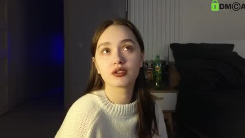 evi_woow online show from 02-13-25, 09:49