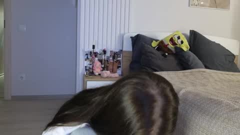 evi_woow online show from 03-25-26, 09:10