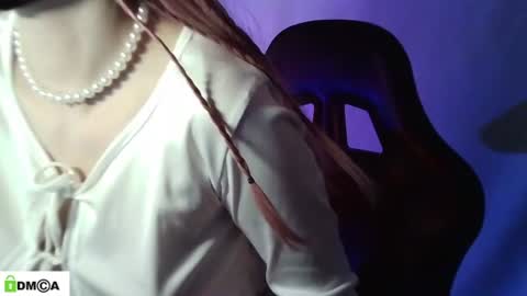 Renesme White Im here from Monday to Friday online show from 07-06-26, 01:35
