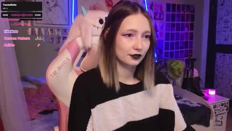 Evie online show from 01-06-26, 01:04