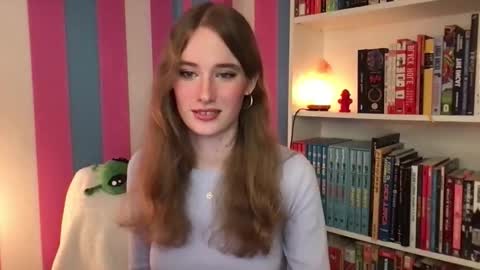 Snapshot of eviecam chatting on 11-06-25, 08:10 Evie3 online show from 11-06-25, 08:10