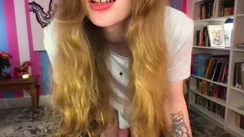 Snapshot of eviecam chatting on 04-07-26, 04:46 Evie3 online show from 04-07-26, 04:46