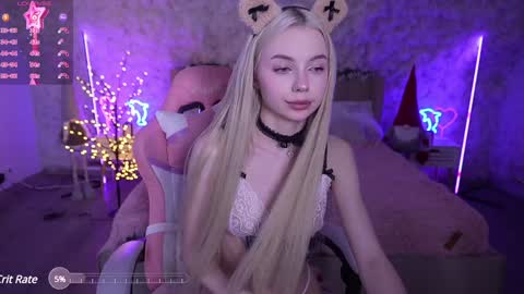 Snapshot of evistarr chatting on 01-16-25, 05:11 Eva online show from 01-16-25, 05:11