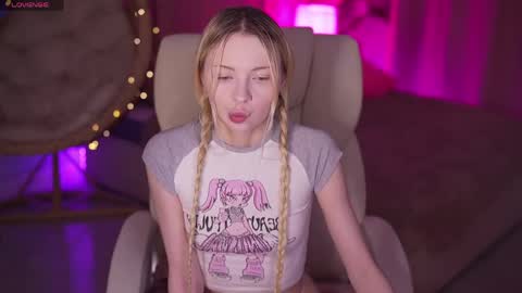 Eva online show from 03-22-26, 08:07