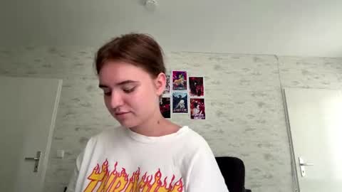 Snapshot of evonnedrawec chatting on 07-31-26, 03:33 Bella online show from 07-31-26, 03:33