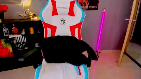 Snapshot of evva_foxxy chatting on 02-22-25, 01:02 evva_foxxy online show from 02-22-25, 01:02