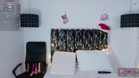 evvaa_moon online show from 12-20-25, 12:12