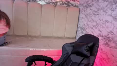 Hi Stream 1000pm to 600am online show from 12-22-25, 03:47