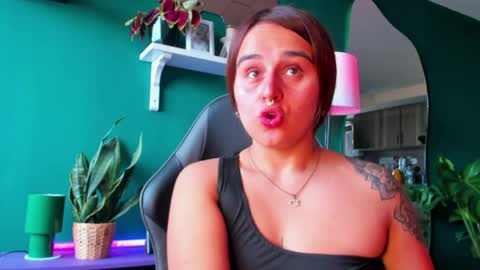 EVY online show from 04-20-26, 05:48