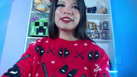 Im Evy online show from 12-26-24, 01:07