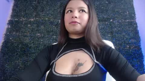 Im Evy online show from 04-21-26, 05:28