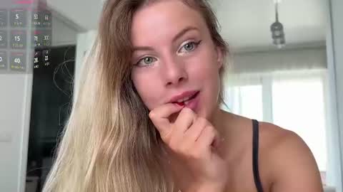 Evy online show from 07-25-26, 09:51