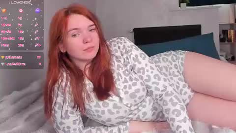 Snapshot of ewajackson chatting on 06-20-26, 06:16 Eva online show from 06-20-26, 06:16
