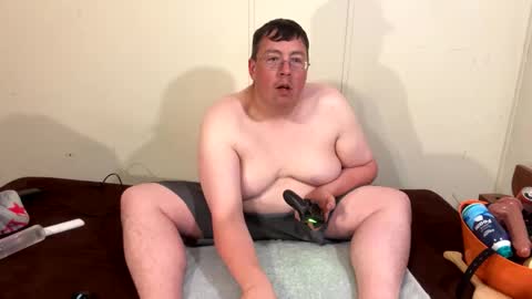 Snapshot of excitedwaffles chatting on 06-10-26, 04:28 excitedwaffles online show from 06-10-26, 04:28