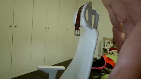 exhibapoil online show from 06-09-26, 07:09