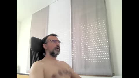 exhibit77 online show from 04-16-26, 06:47