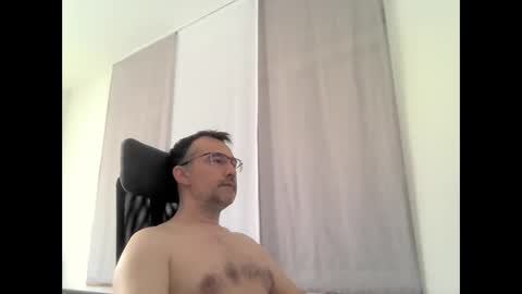 exhibit77 online show from 04-20-26, 06:49