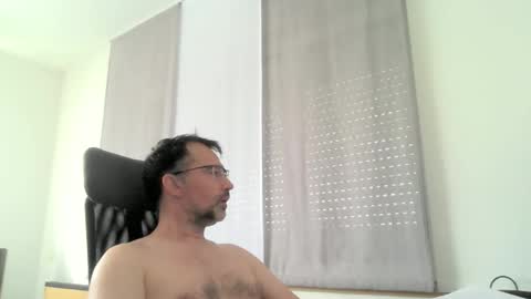 exhibit77 online show from 06-08-26, 02:17
