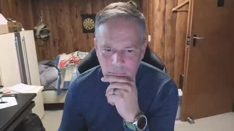 exibe1219 online show from 10-19-25, 10:27