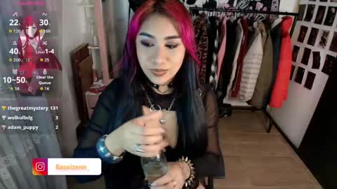 Snapshot of exodiakinky chatting on 05-12-26, 03:14 Goddess Exodia please help me reach 100 thumbs up online show from 05-12-26, 03:14