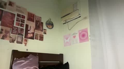 Snapshot of exoo_exoo_07 chatting on 10-01-25, 02:50 Angela online show from 10-01-25, 02:50