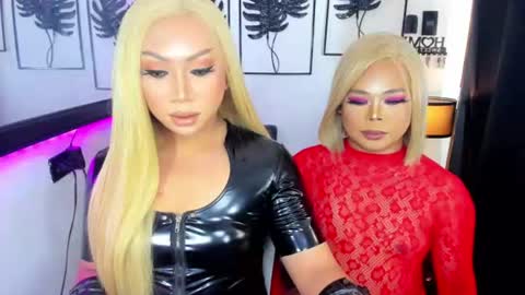 Snapshot of exotic_lindsay chatting on 06-09-26, 05:30 Lindsay online show from 06-09-26, 05:30