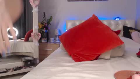 Snapshot of exotica_girl chatting on 07-19-26, 11:25 exotica_girl online show from 07-19-26, 11:25
